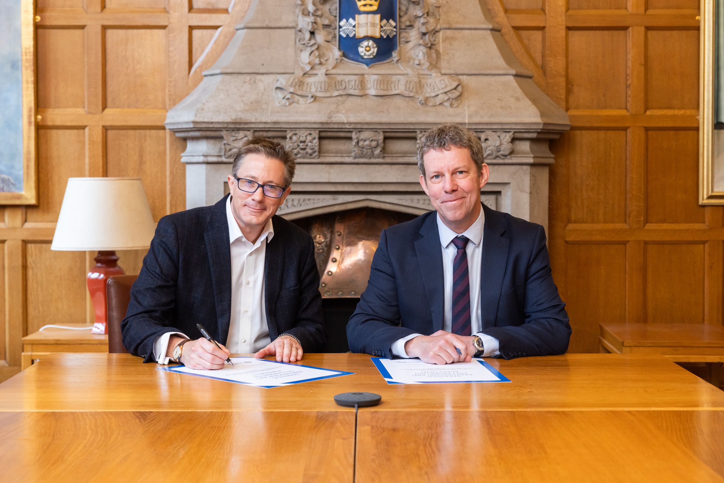 Uos John Crane Partnership Signing Nov24